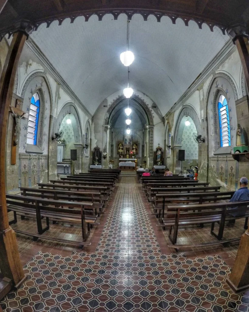 La iglesia de la sagrada familia, (3)