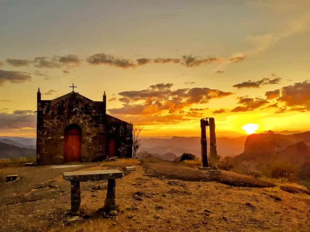 the chapel-of-saint-lucia-itarana-6 (1)