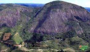 la subida a la roca negra